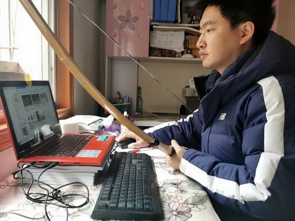 陈胜.jpg