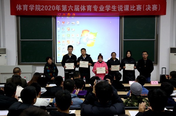 CH2F141500.jpg